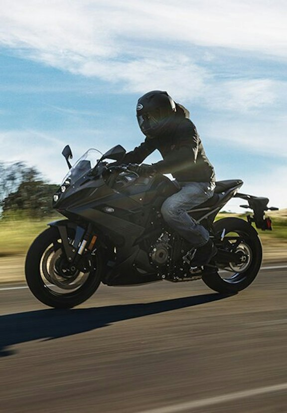 Suzuki GSX-8R in fahrt