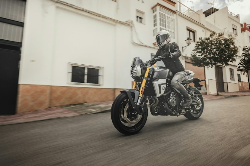 GSX-8T