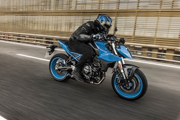 Suzuki GSX-8S auf der Strasse