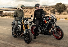 GSX-8TT
