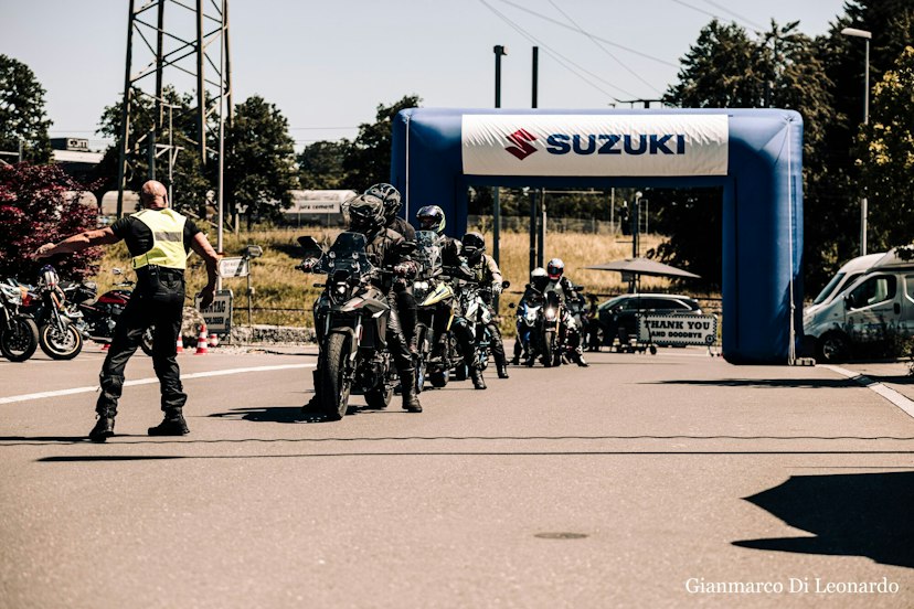 SUZUKI MEET Ace Cafe