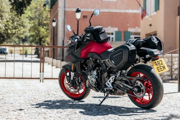 GSX-8S