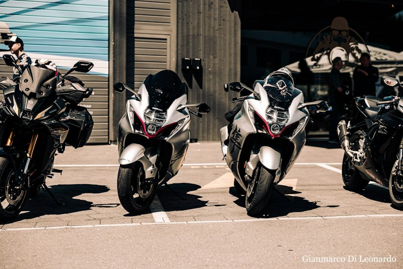 SUZUKI MEET Ace Cafe