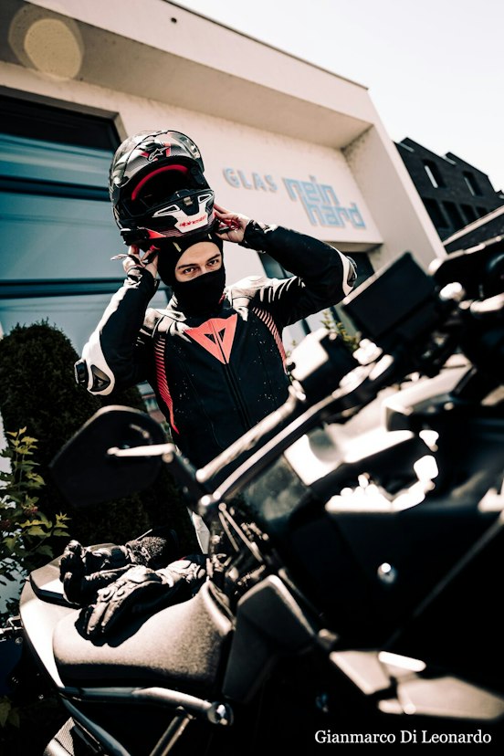 SUZUKI MEET Ace Cafe