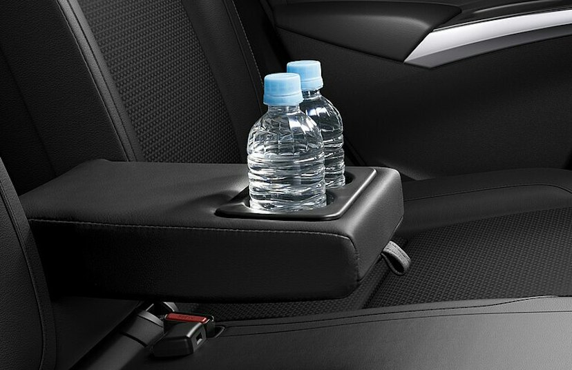 Suzuki, S-Cross Wasserhalterung
