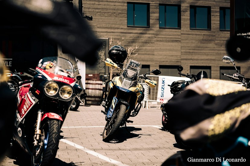 SUZUKI MEET Ace Cafe