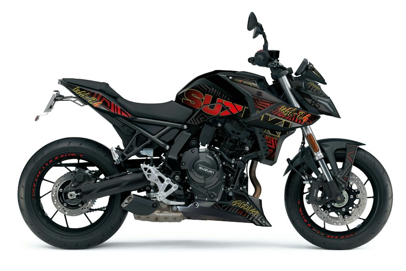 GSX-8S Black EVO